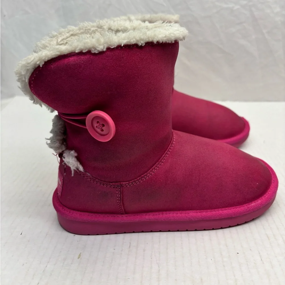 Koolaburra Cream Faux Shearling Lined Footwear, size 1 little girl, box 36